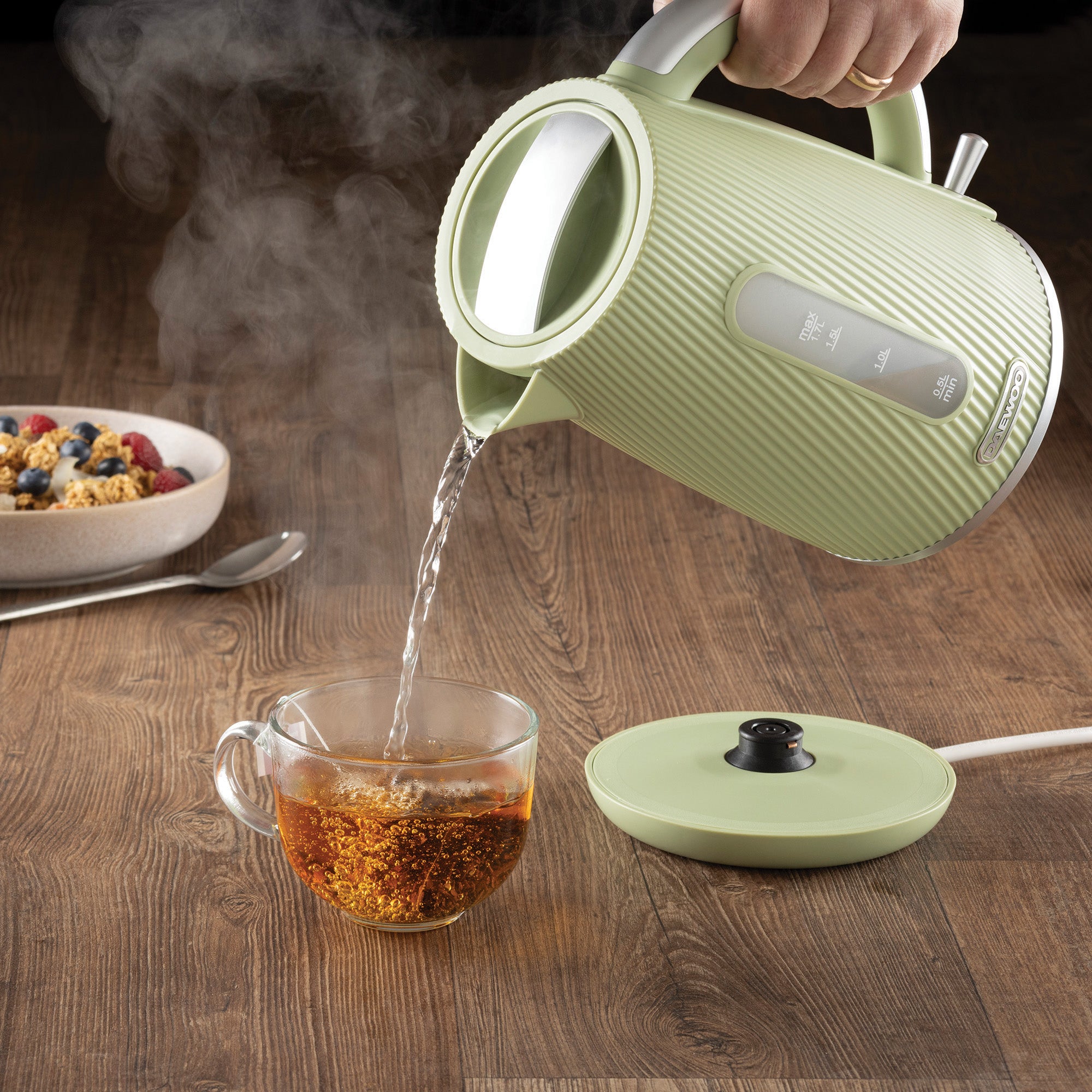 Daewoo Sage Green Cascade Jug Kettle & 4-Slice Toaster Set