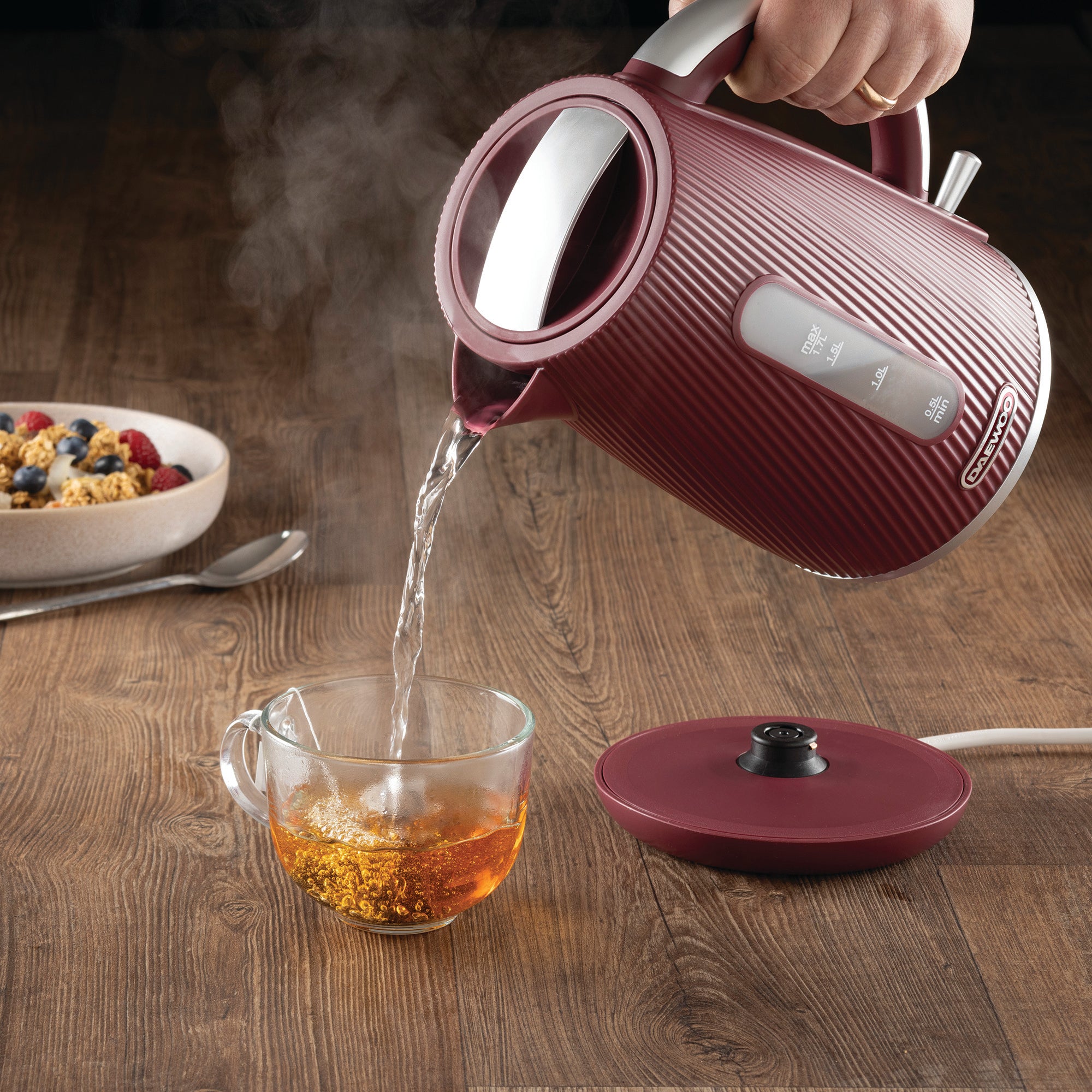 Daewoo Ruby Red Cascade Jug Kettle & 2-Slice Toaster Set