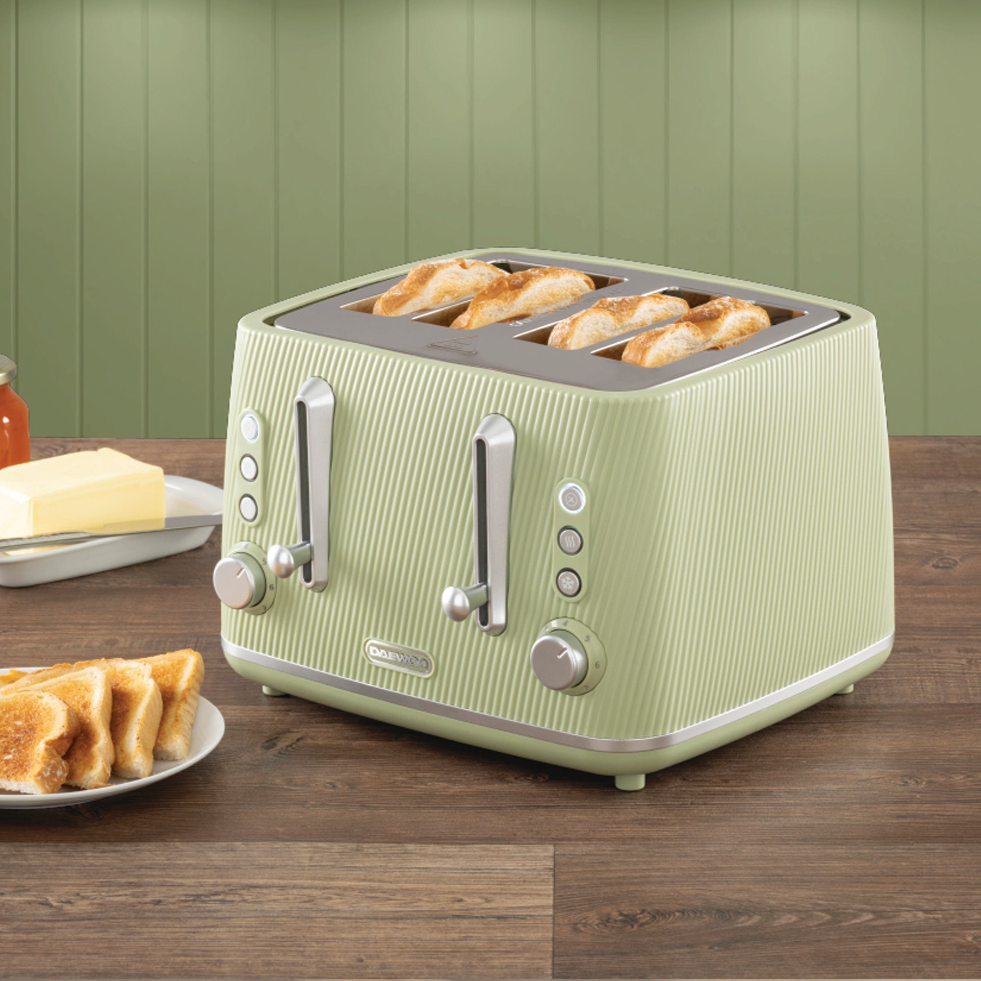 Daewoo Sage Green Cascade 4 Slice Toaster
