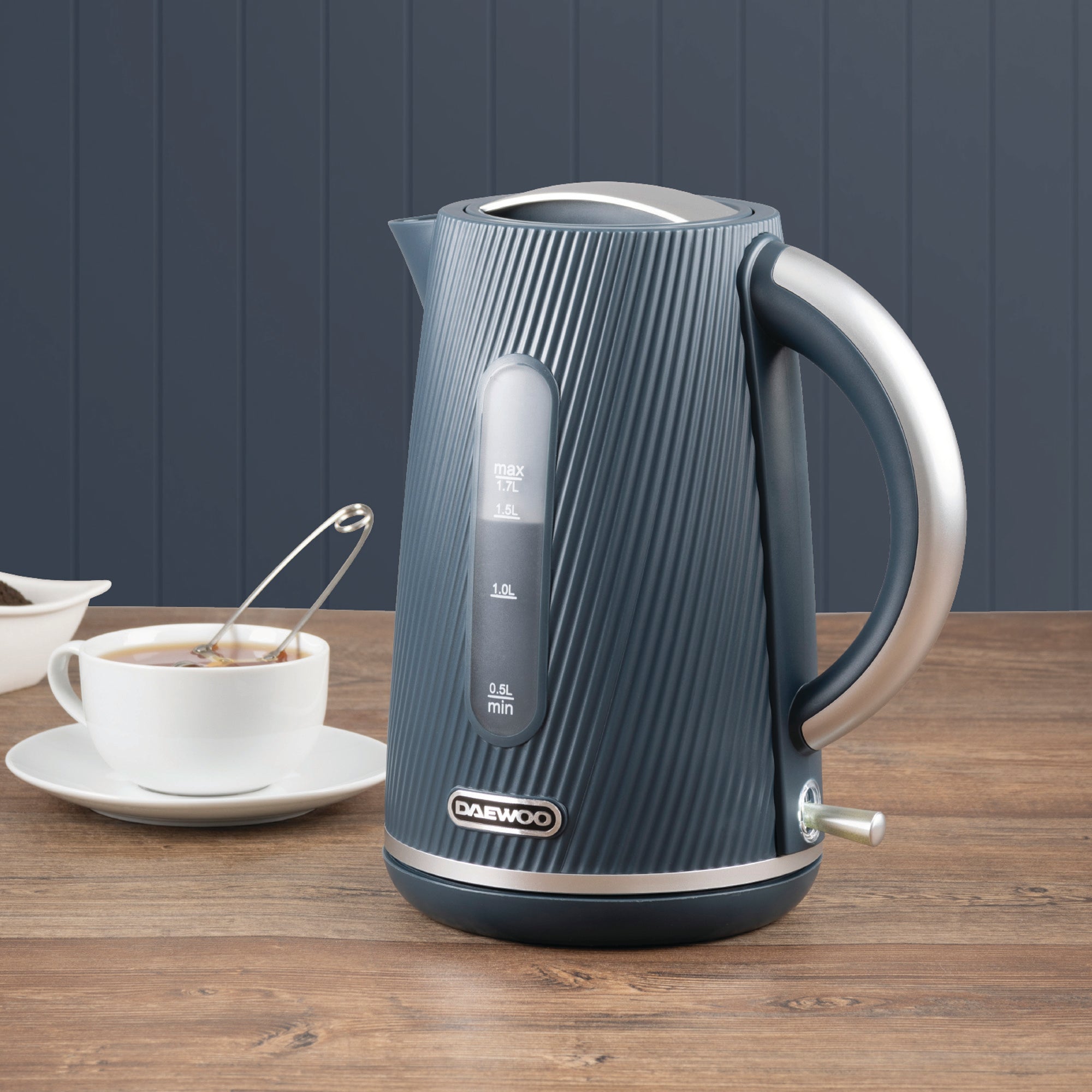 Daewoo Navy Cascade 1.7L Jug Kettle