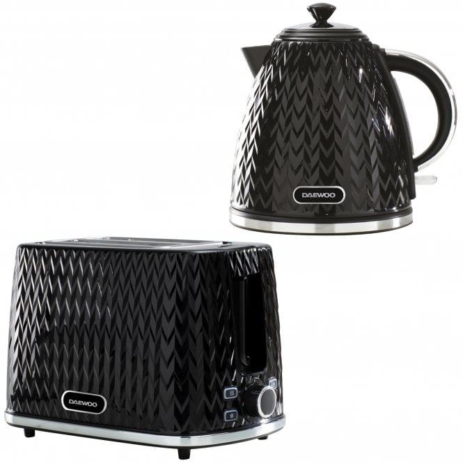 Daewoo Daewoo Black Argyle Kettle & 2 Slice Toaster Set